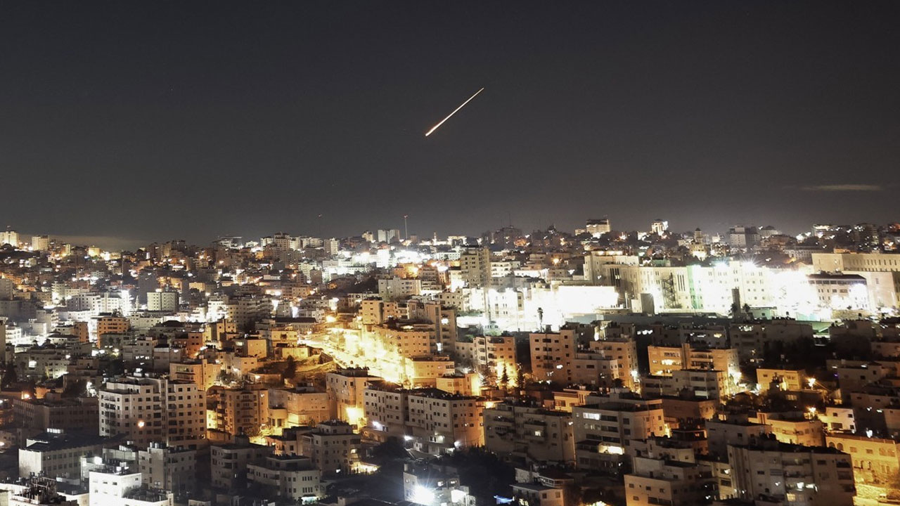 이란도 이틀째 보복‥중동 내 미군 거점 곳곳 타격