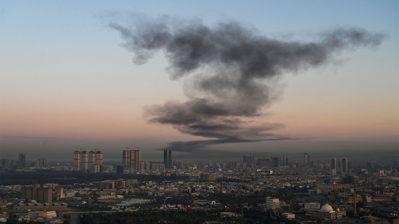 [속보] 이란 혁명수비대 "역대 최대 보복" 천명‥이틀째 미군 거점 동시다발 타격