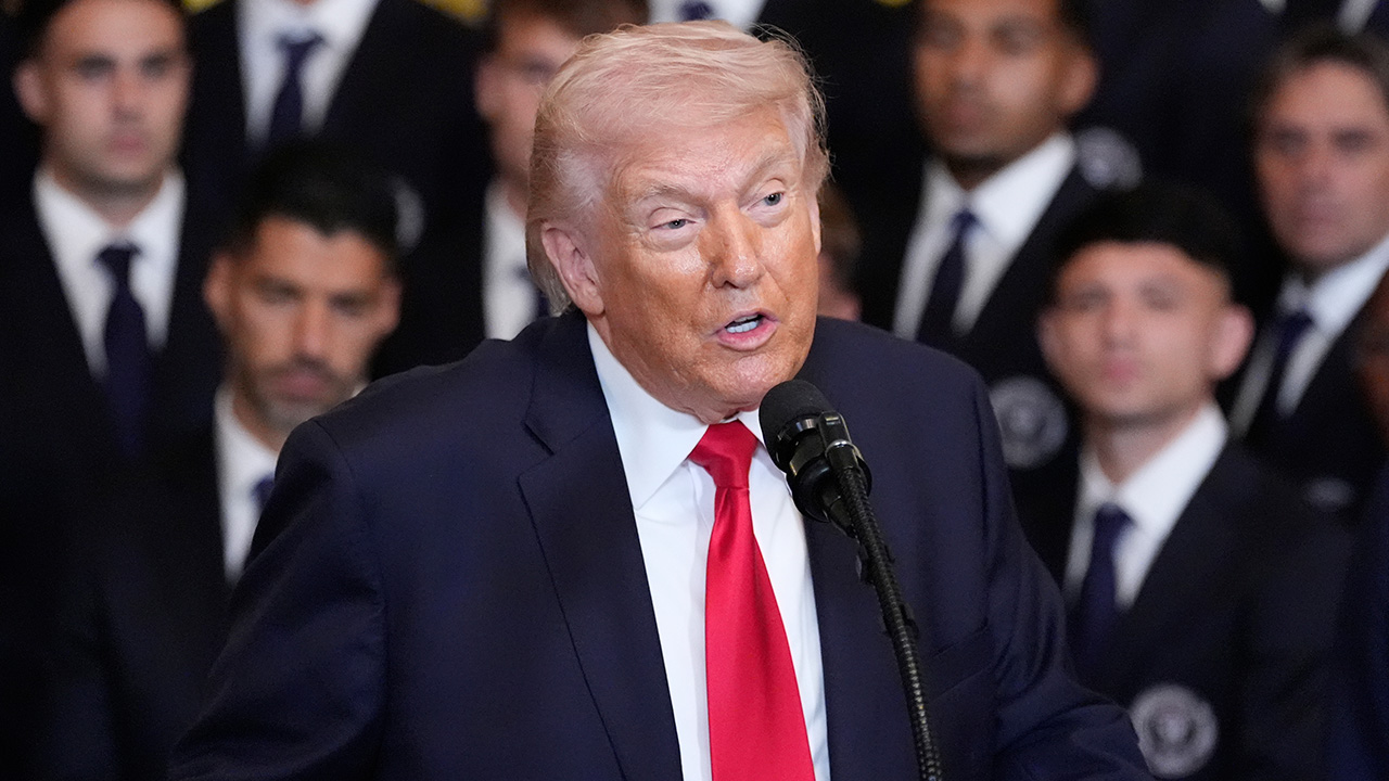 트럼프, 이란 후계구도 개입 시사‥하메네이 차남 용납 불가