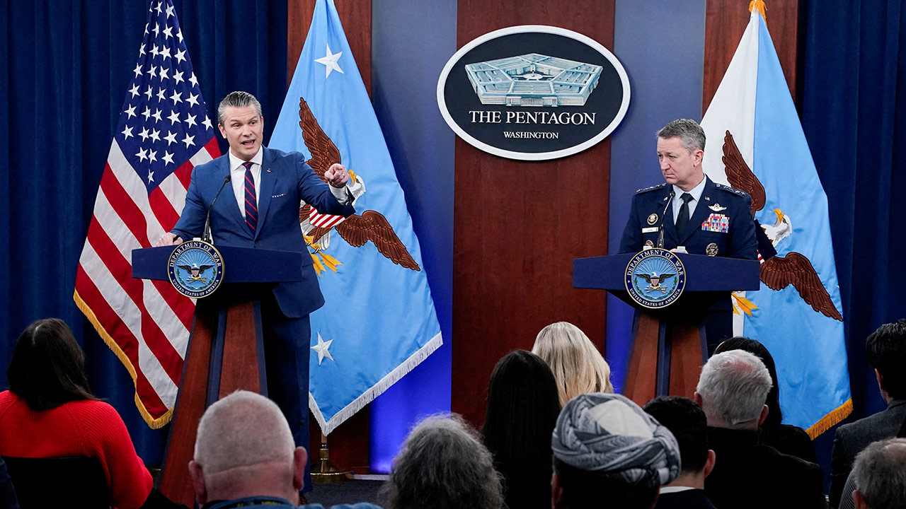 美 국방 "오늘 對이란공습 가장 격렬한 날 될 것"