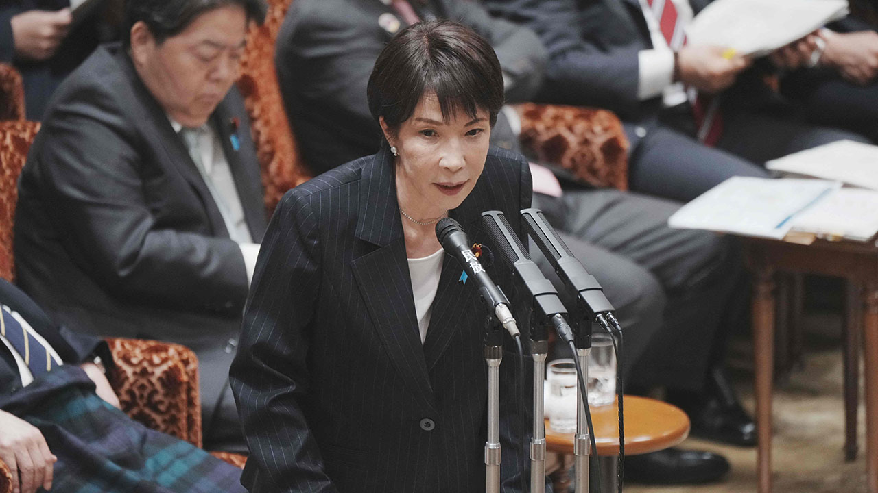 아사히 "日정부, 호르무즈 해협에 자위대 파견 검토 착수"