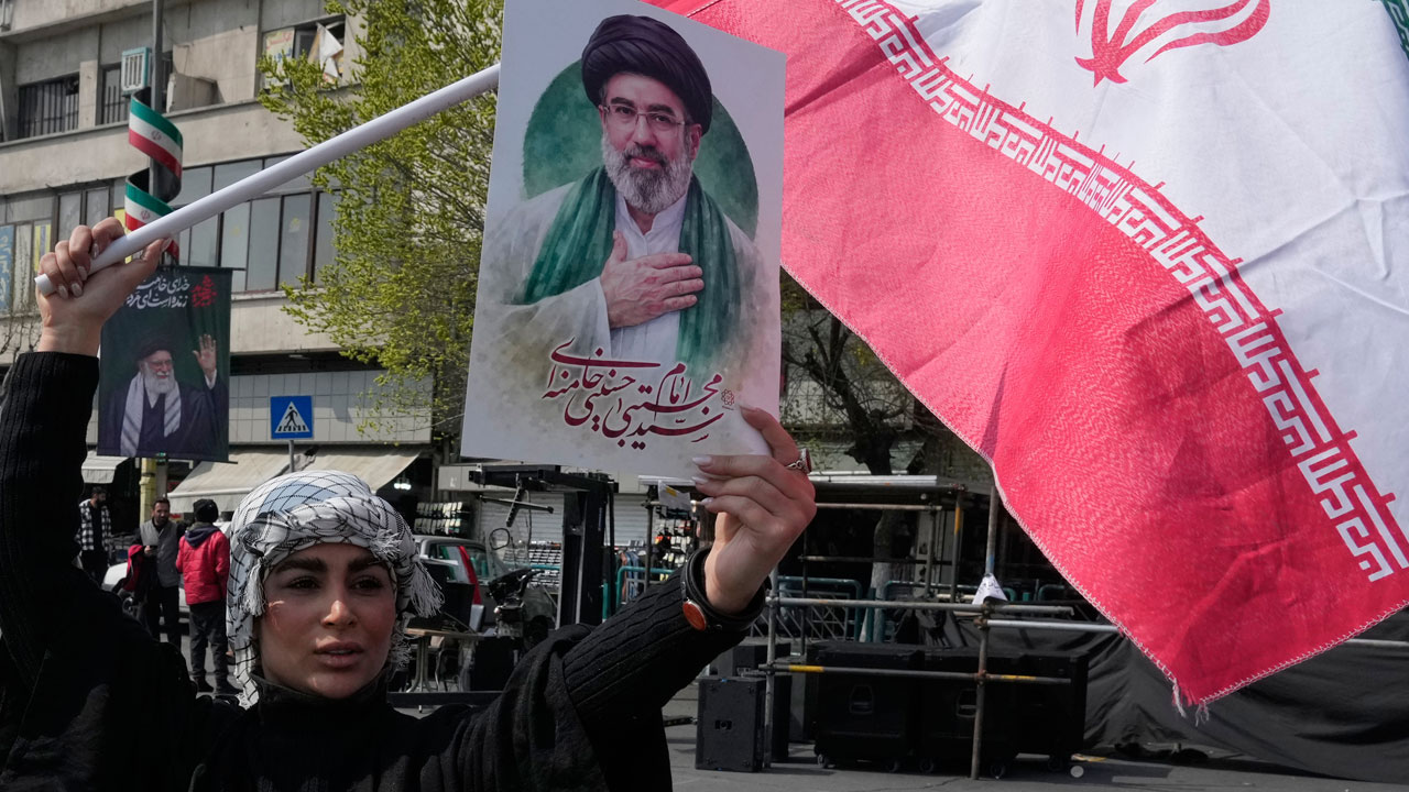 "모즈타바 선출 뒤엔 권력 암투‥이란판 '왕좌의 게임'"