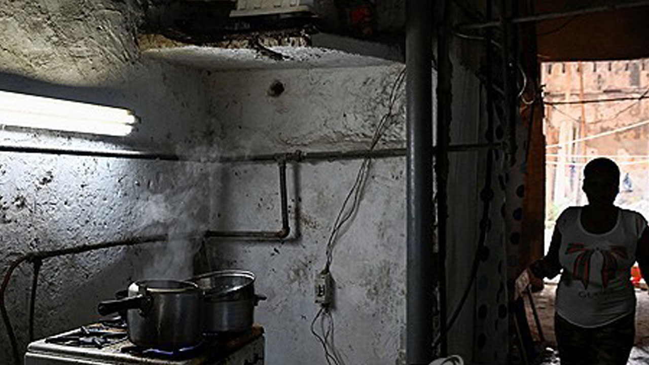 쿠바 "국가 전력시스템 완전 단절"‥트럼프 '쿠바 접수 가능'