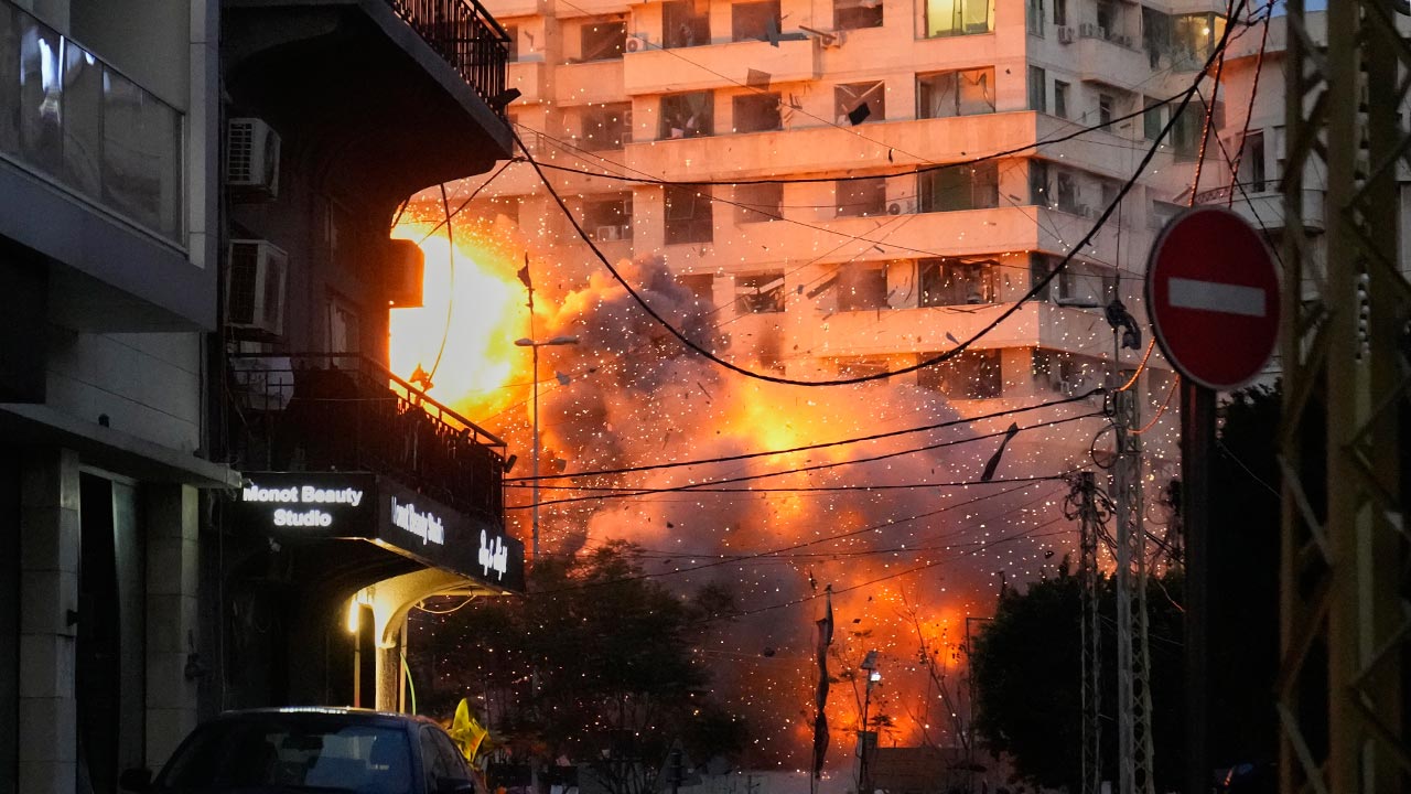 중국, 이스라엘의 라리자니 제거에 "깊은 충격‥용납될 수 없어"