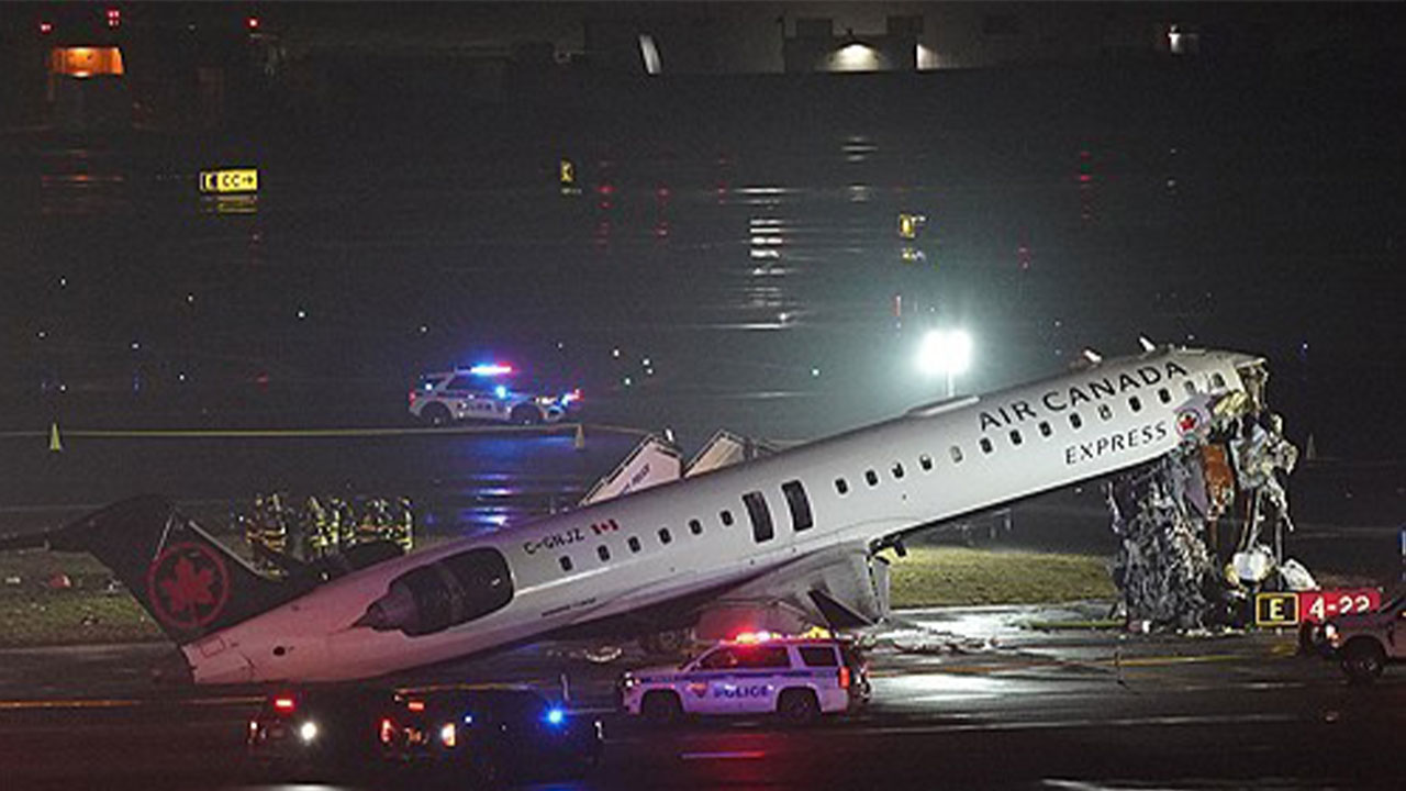 뉴욕공항 여객기·소방차 충돌‥"2명 숨지고 100여 명 부상"