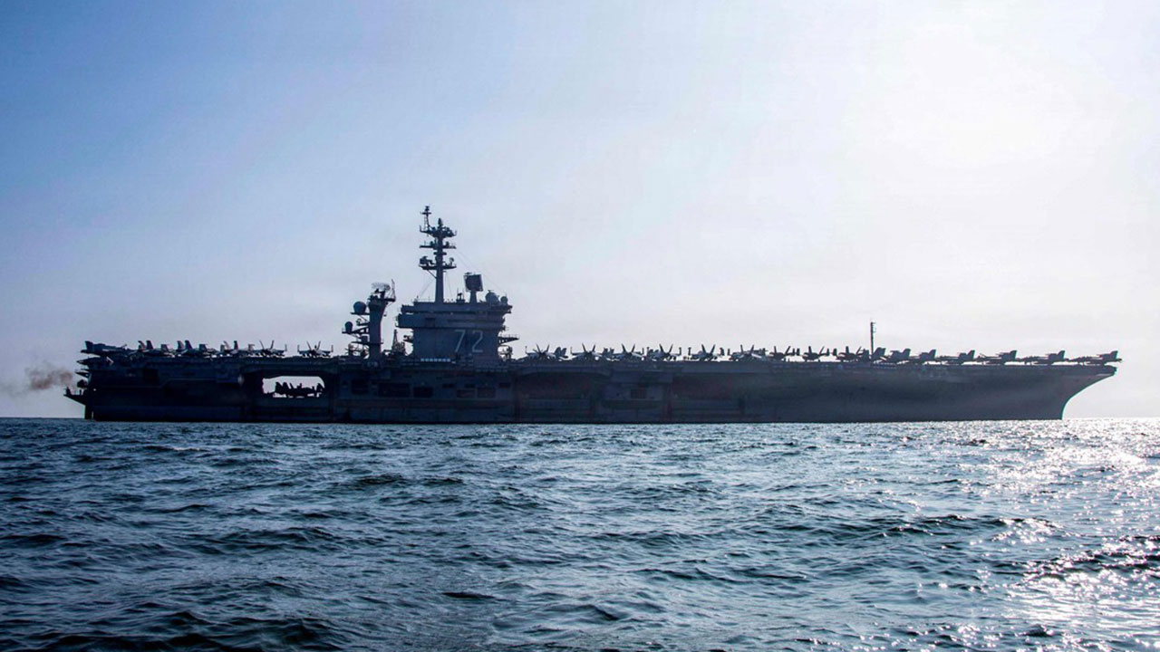 이란군 "미군 항모 향해 미사일‥사정권 진입 시 또 타격"