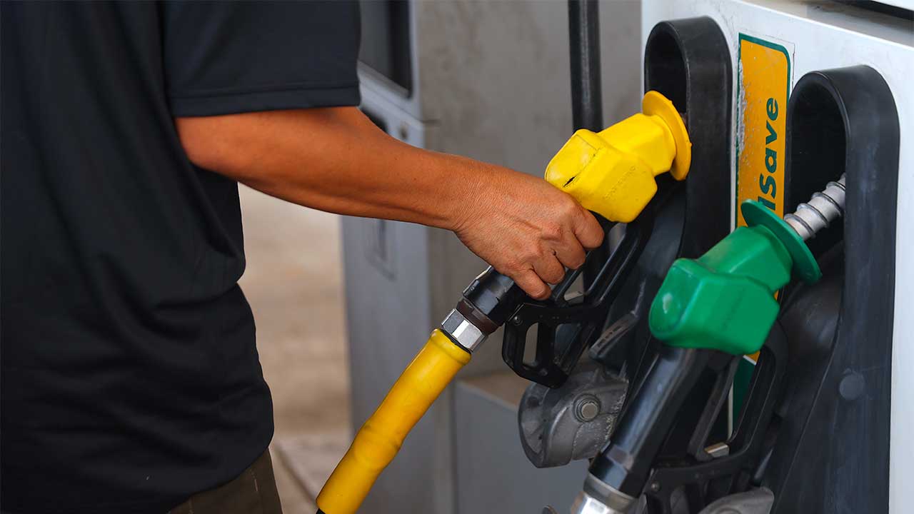 브렌트유 3월에 63% 폭등‥38년만의 최대 상승