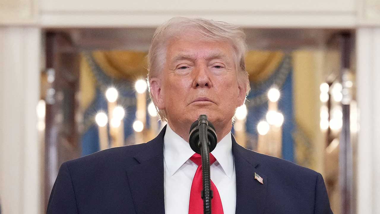 트럼프 "시간 조금 더 있으면 호르무즈 쉽게 열고 석유 차지할 것"