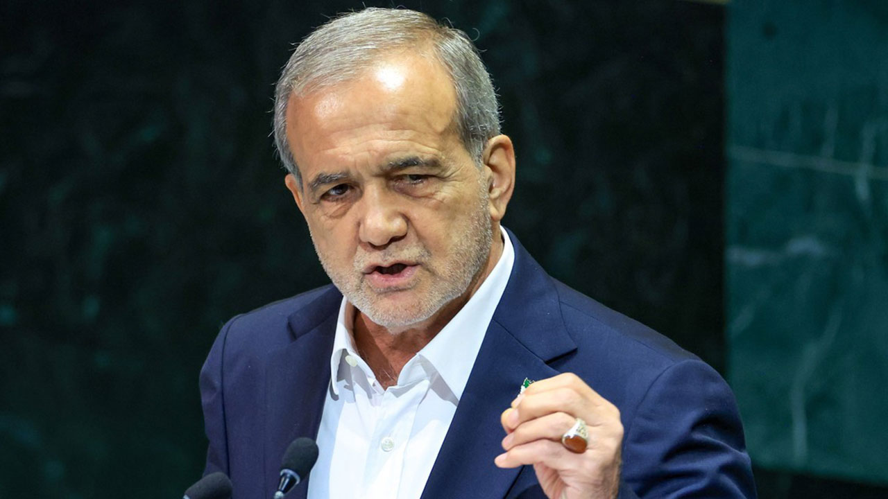 이란 대통령 "1천4백만 이란인, 목숨 바칠 준비 됐다"