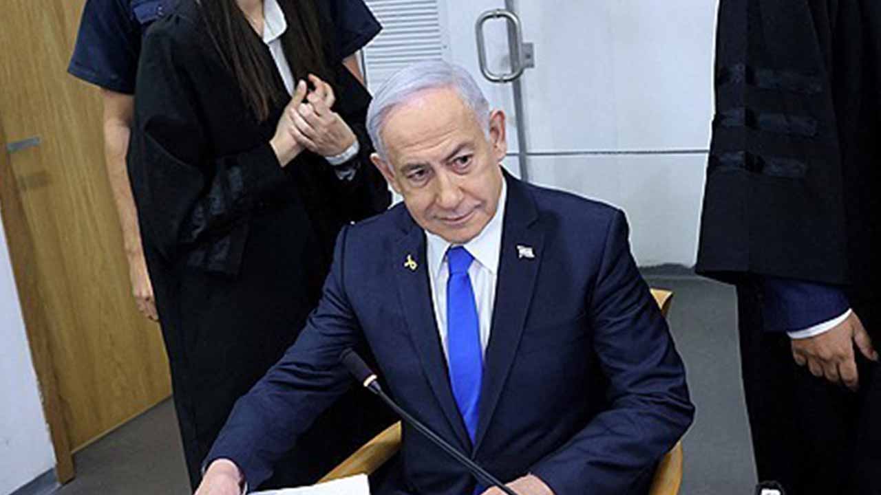 네타냐후, 전시 체제로 피해갔던 부패·뇌물 재판 재개