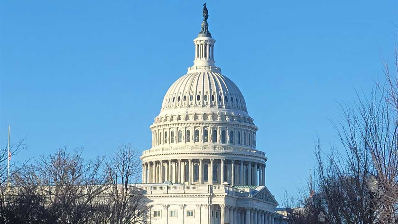 '對이란공격 중단' 결의안, 美상원 첫 관문 못 넘어