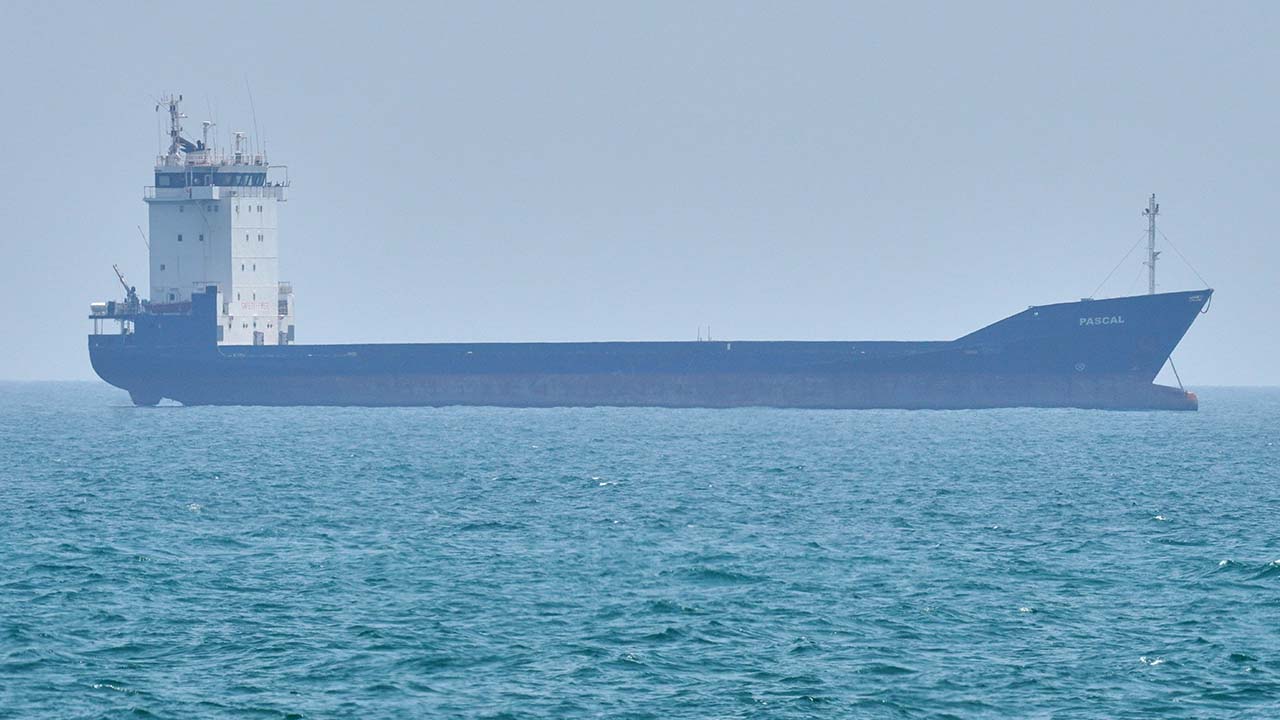 호르무즈 긴장 최고조‥24시간 내 통항 선박 1척에 불과
