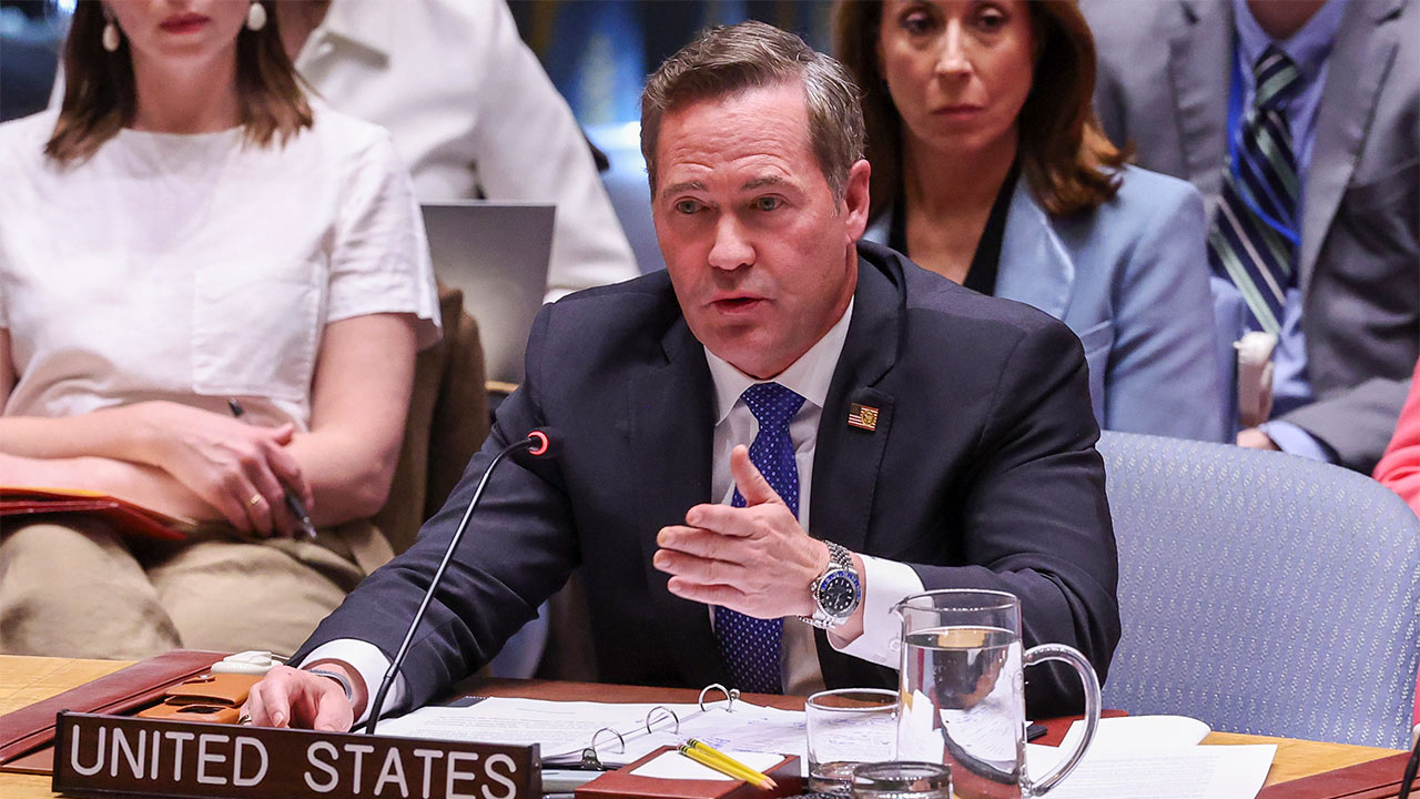 미 "이란 교량·발전소는 이중 용도‥파괴해도 전쟁 범죄 아냐"