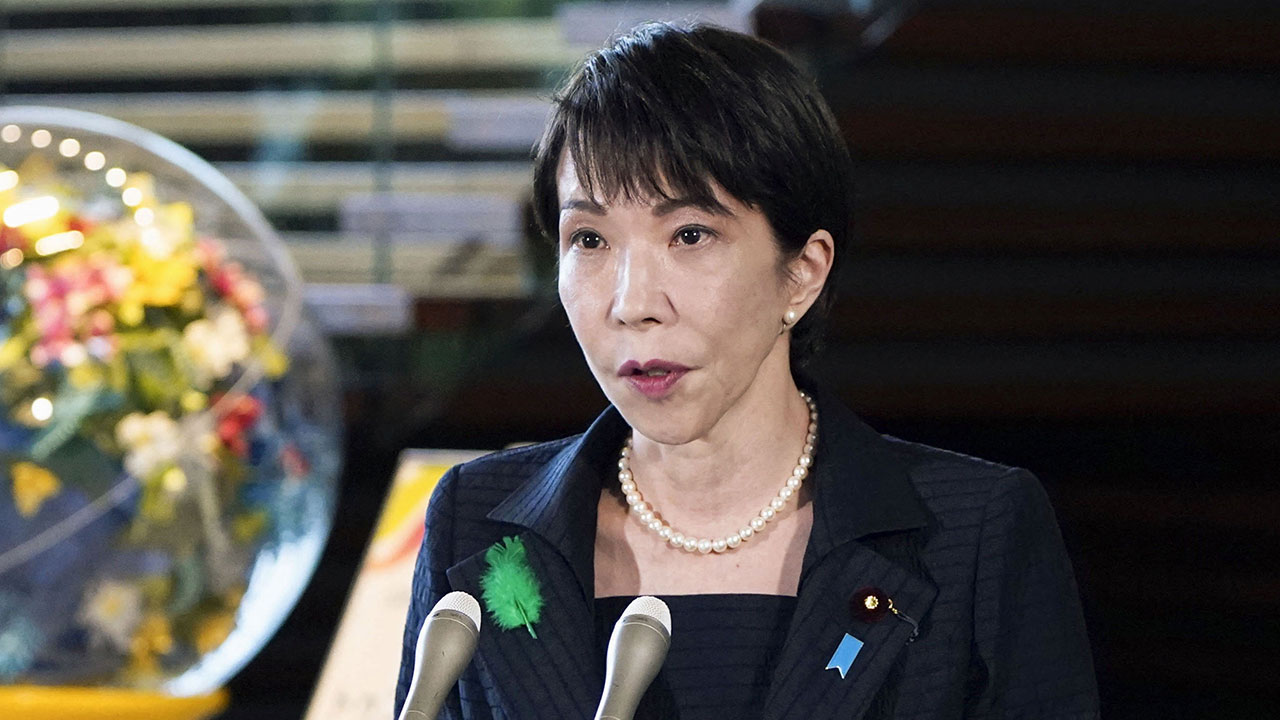 다카이치, 야스쿠니 신사에 공물 봉납‥직접 참배는 안 할 듯