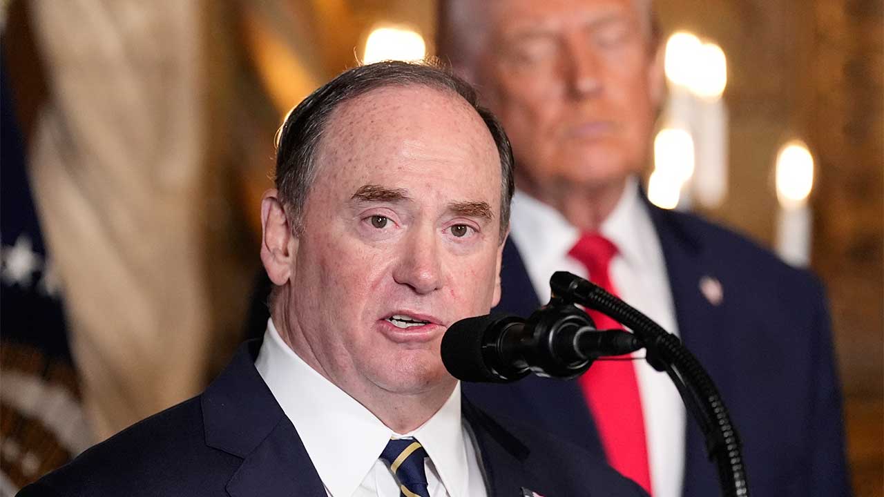 미 해군장관 사임‥전쟁 와중에 국방 수뇌부 2명 잇달아 물러나