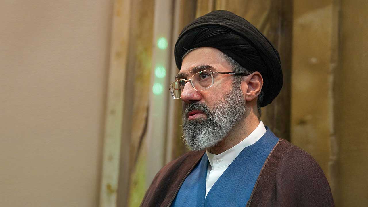 NYT 이란 혁명수비대가 권력 장악‥"모즈타바, 이사회 의장에 불과"