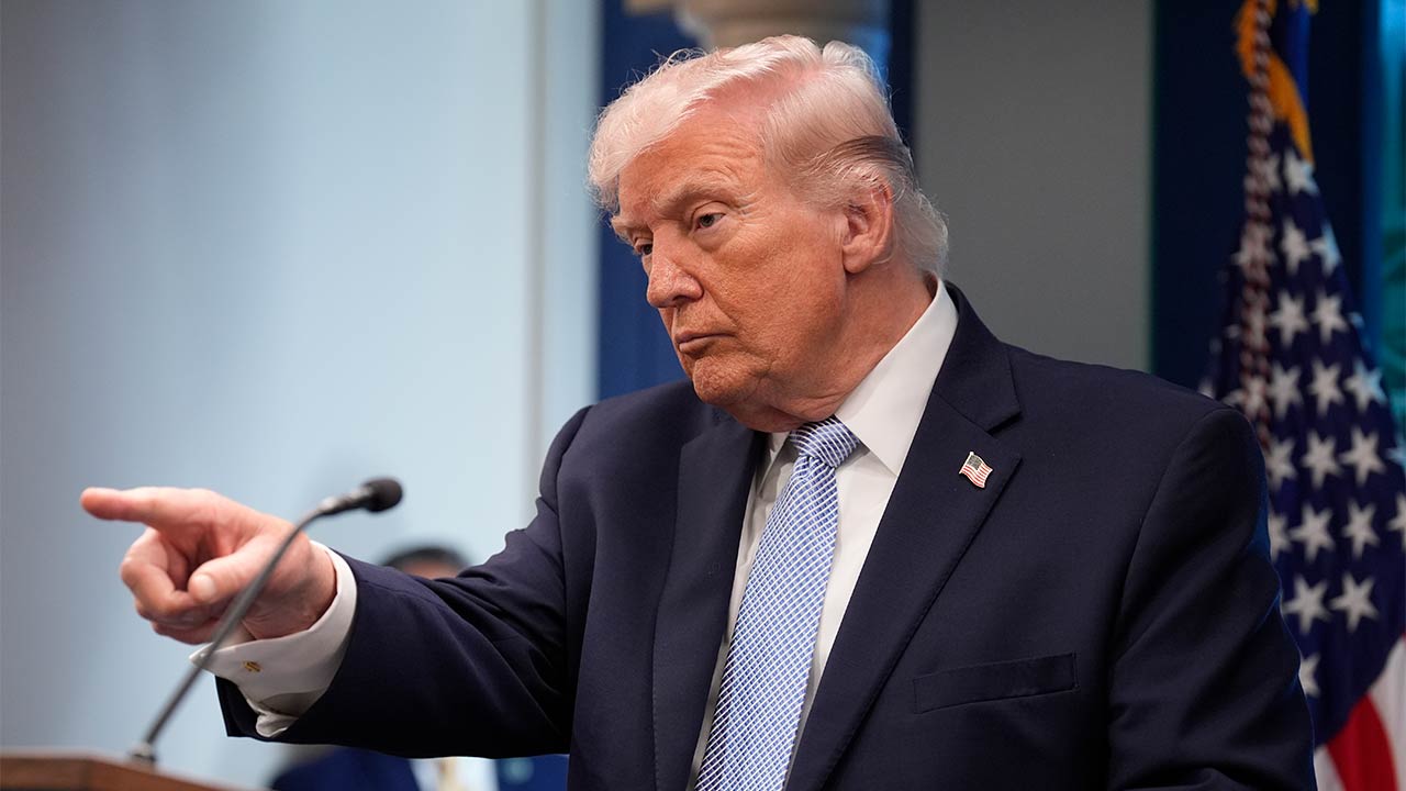 트럼프, 이란전쟁 비협조 스페인 나토 방출 검토