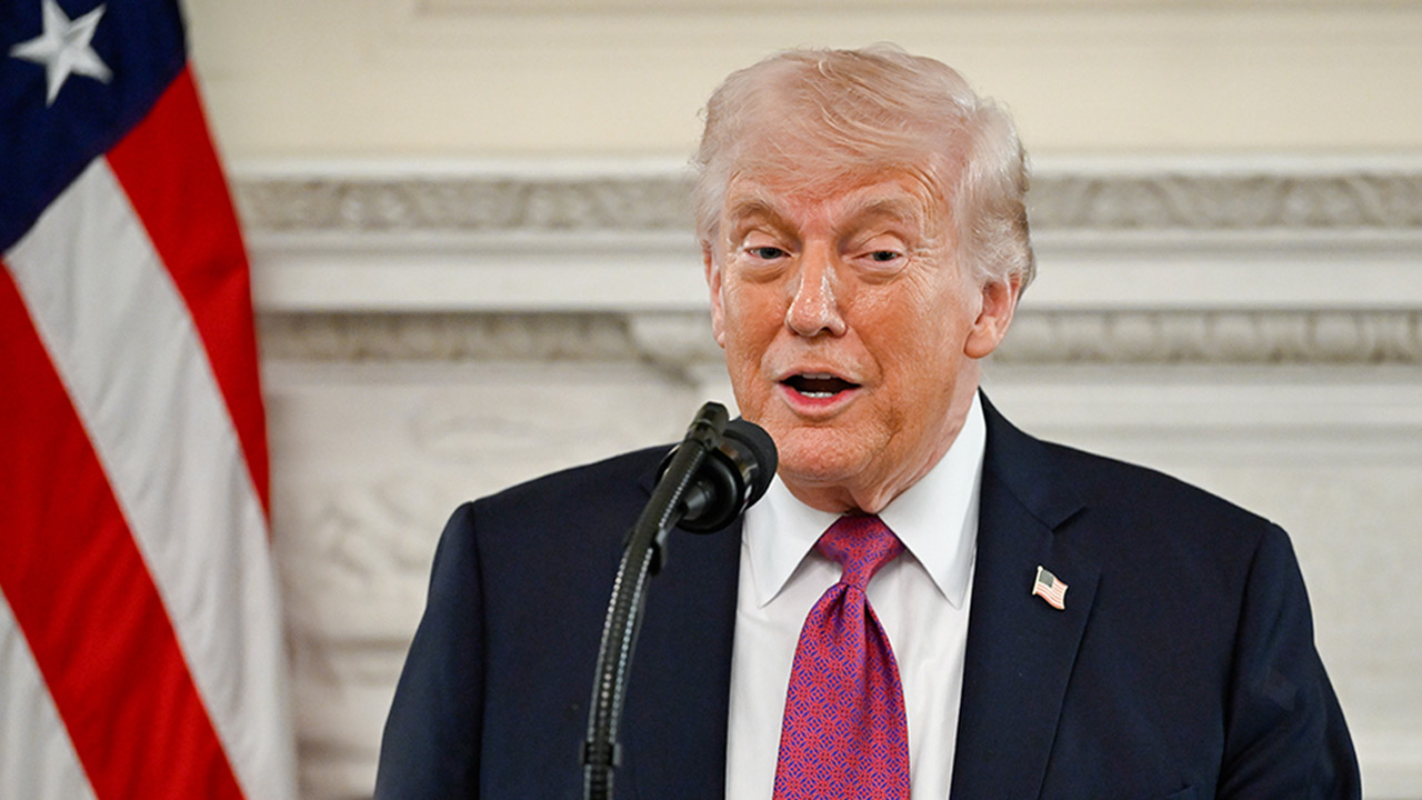 트럼프 "이란, '붕괴상태' 처해 있다고 방금 우리에게 통보"