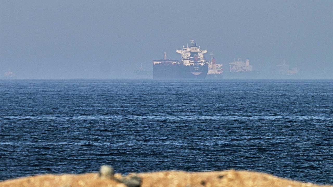 UAE "이란발 미사일·드론 19발 요격‥3명 부상"