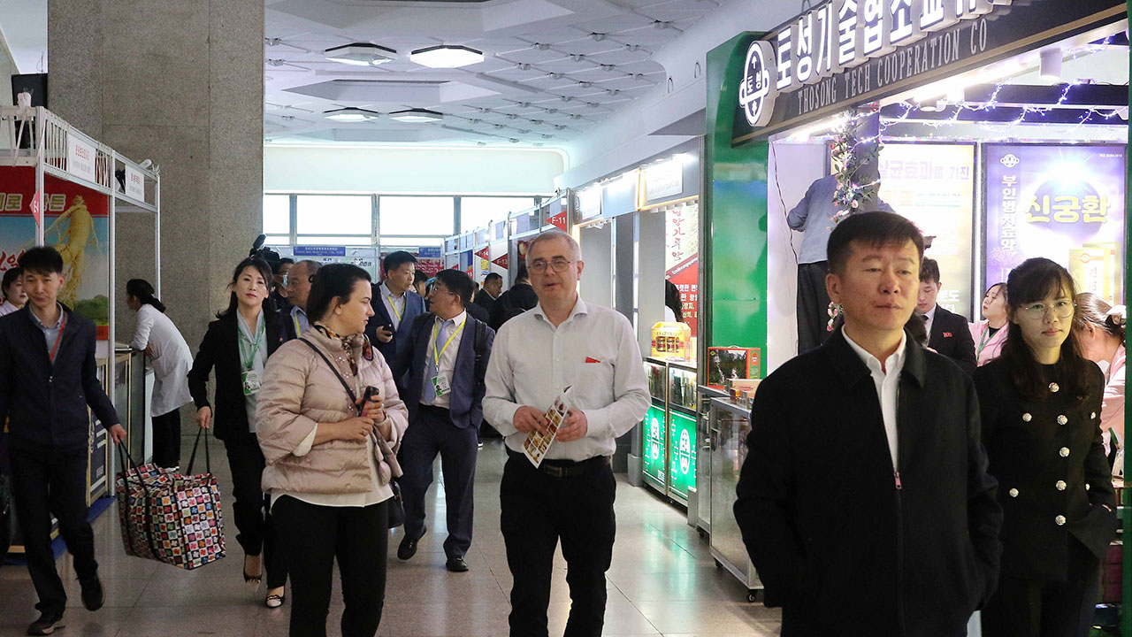 중동전 여파 북한까지‥휘발유 가격 남한보다 비싸졌다