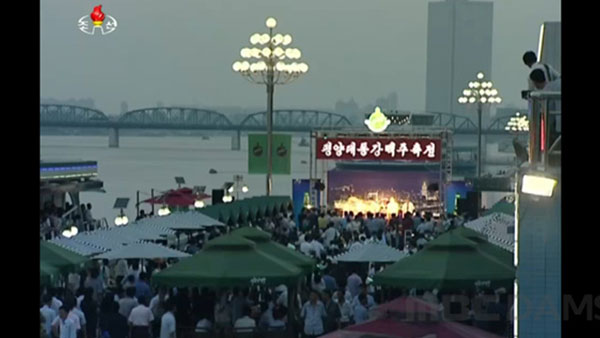 [평양 핫라인] 북한TV가 소개하는 대동강맥주 이야기