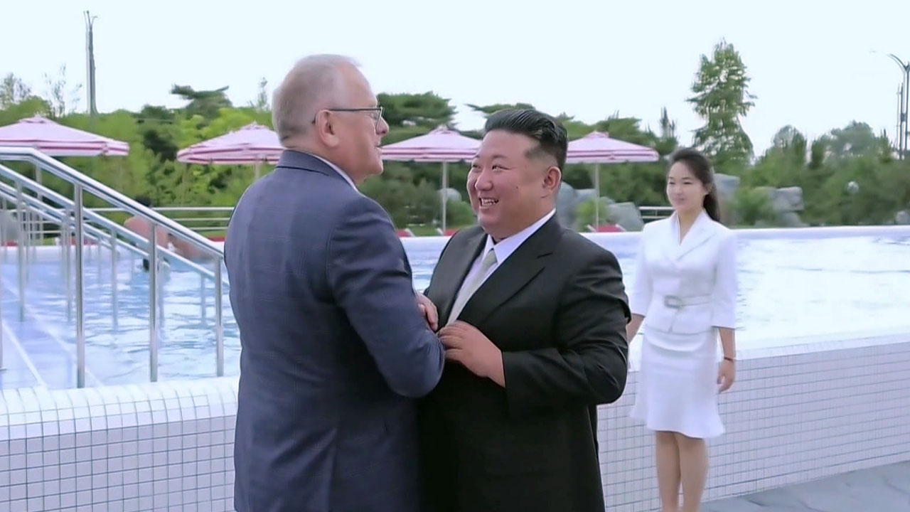 [인싸M] 트럼프가 쏘아 올린 명사십리 해안가 단상