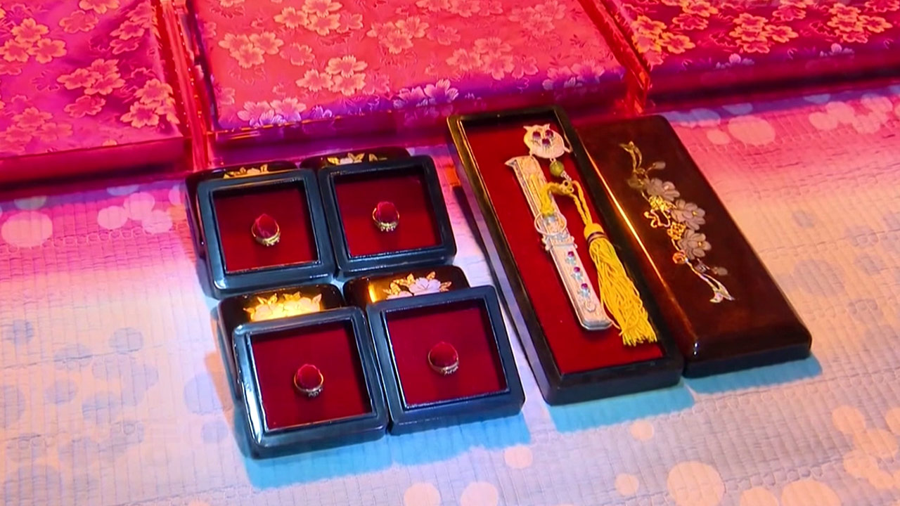 [인싸M] 북한은 세쌍둥이 공화국? - '흥할 징조'와 위기감