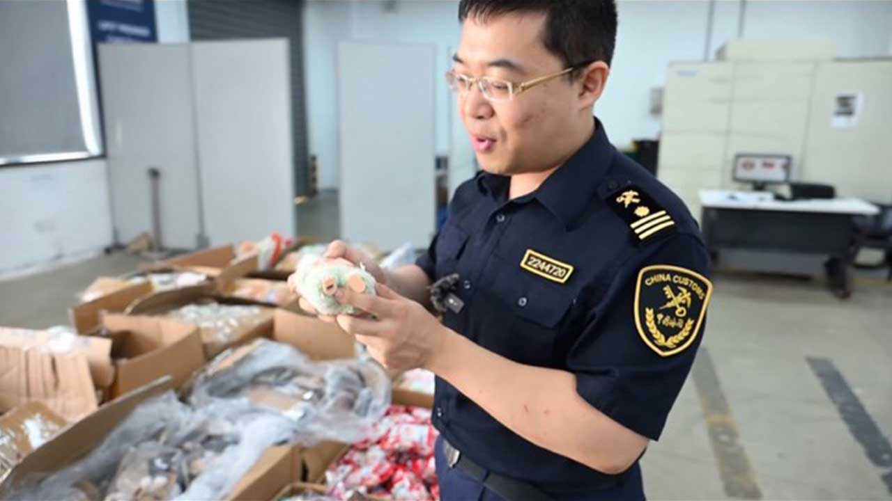 [인싸M] 라푸푸는 잡고 라부부는 띄우자‥짝퉁과 전쟁하는 중국