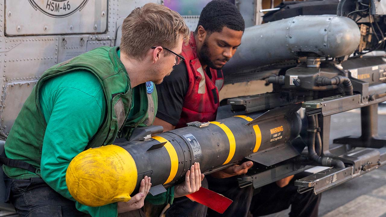 '쏴 없애라' 명령 내린 트럼프‥미사일 재고는 '빨간불' [World Now]