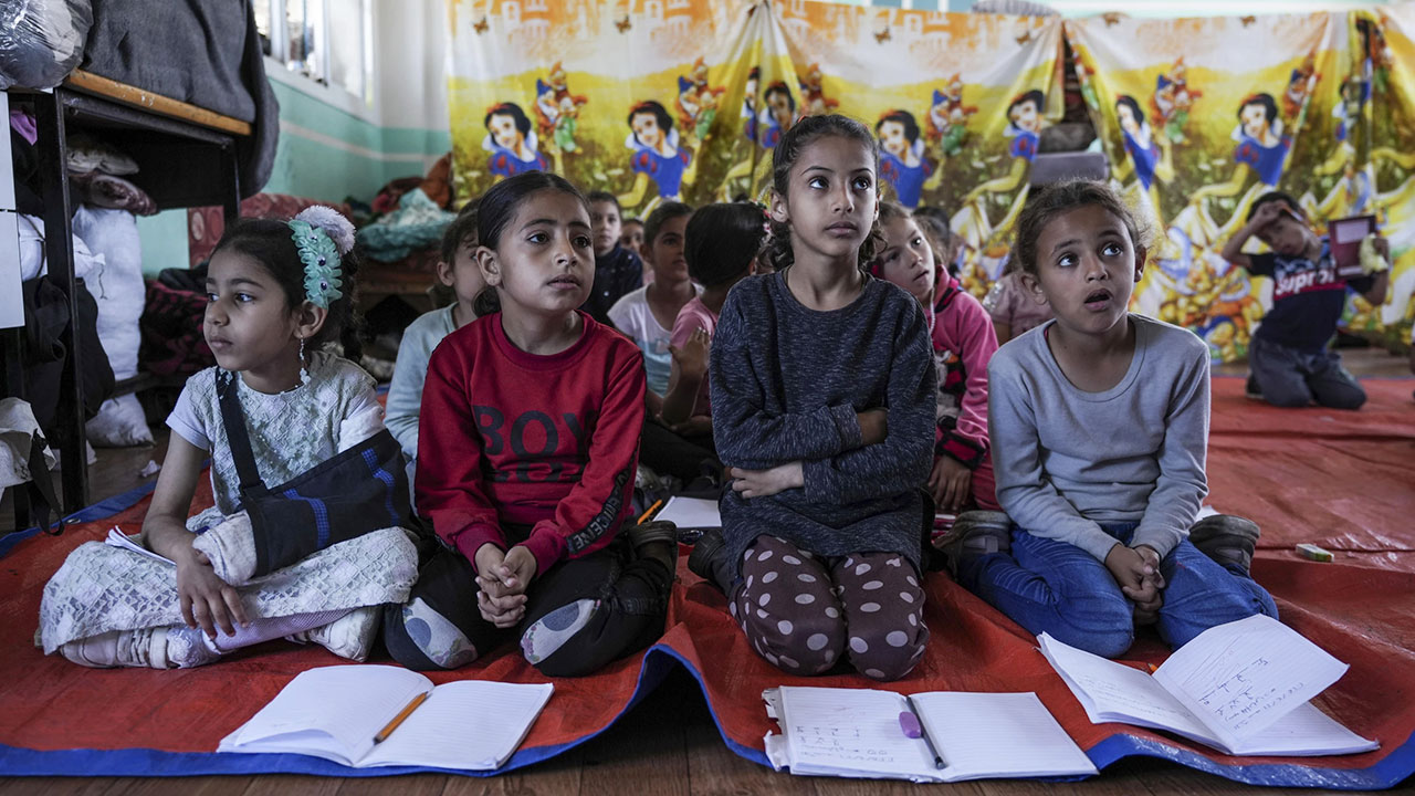 6살 소녀에 335발 총탄 세례‥전쟁이 죽인 아이들 [인싸M]