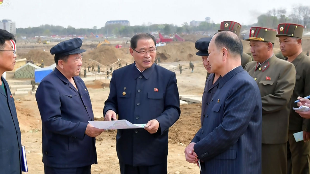 [인싸M] 2호차 타는 박태성 총리 북한의 2인자는 누구?