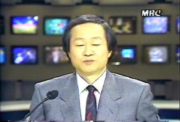 노태우대통령 이임 릴리 미국 대사에 훈장 수여추성춘