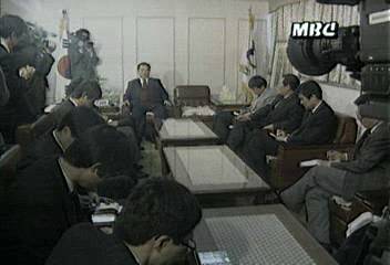 민주당 김대중 대표 3대선거 동시실시 위한 서명운동 시사백지연