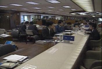 우리나라 씀씀이 40대가 최고권재홍