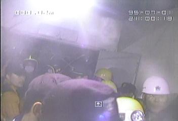 소형 무인카메라 삼풍백화점 붕괴 현장 지하모습 전달황석호