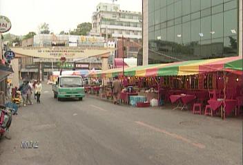 이태원에서 열린 월드페스티벌무질서와 혼잡 속에 내국인만유상하