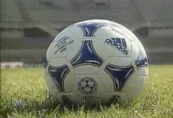 월드컵 공인구 트리콜로 탄력 회전 뛰어나 골 양산 전망윤동렬