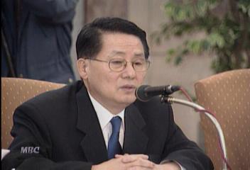 박지원 대변인 과다 언론사 자율통합 촉구김성수