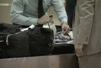 820일 해와여행자 휴대품 검사 강화이인용