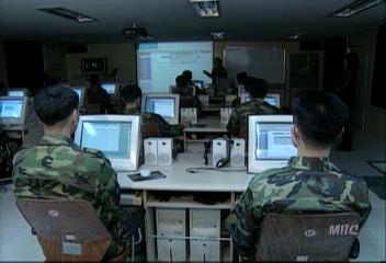 국방부 전 장병 컴퓨터 교육 내무반에 PC방 설치 등김효엽