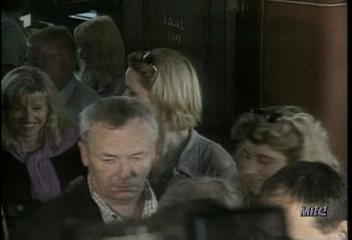 동독 여자 운동선수들 약물 부작용으로 남성화손관승