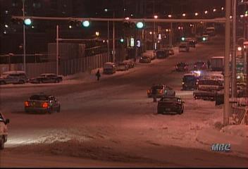 시민들 대중 교통으로 일찌감치 귀가김연석