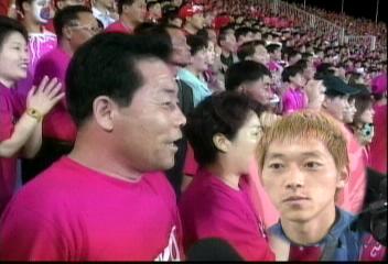 인천 경기장 가슴 졸인 축구대표팀 선수 가족들왕종명