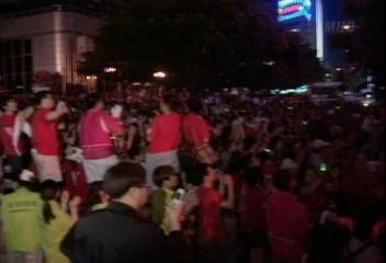 거리응원 형성 과정광화문에서 전국 280만명으로고현승