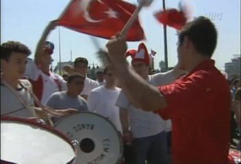 터키 이스탄불 탁심광장 거리축제 한국에 위로전영배