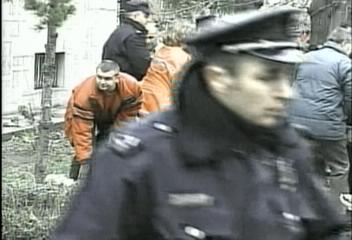 세르비아 몬테네그로 산타 태운 헬기 추락박상후