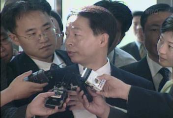 김영삼 전 대통령 차남 김현철 불법정치자금 혐의 검찰소환김필국