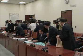 친일진상규명법 개정안 국회 상정하자 한나라당 의원 퇴장유상하