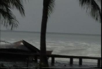 동남아 지진해일 사망 7만명 육박비디오 카메라 잡힌 참사현장양효경