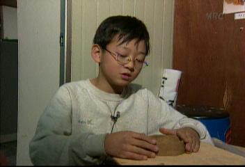 함께사는 세상 암 걸린 동료 치료비 마련위해 도자기 제작이일주